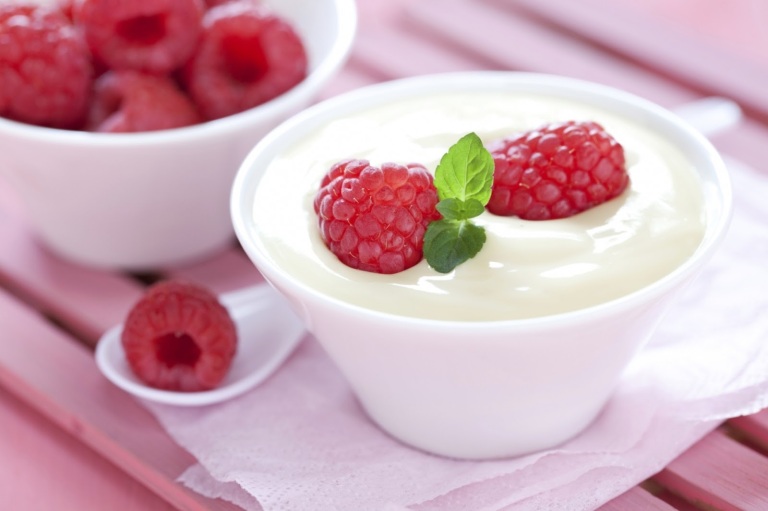 kesalahan-saat-konsumsi-yoghurt-yang-bisa-bikin-gemuk